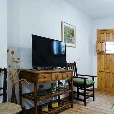 Alquiler Rural Cutar, Casa Robles Holiday home *