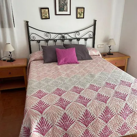 Alquiler Rural Cutar, Casa Robles Holiday home Cutar