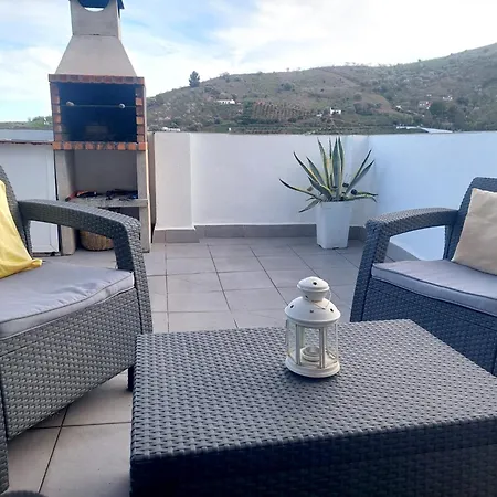 Holiday home Alquiler Rural Cutar, Casa Robles *